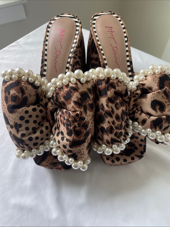 Betsey Johnson Shoes - Betsey Johnson Leopard Print Pearl-Trim Mules in Brown and Black